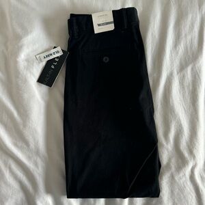 Men’s black chino: OLD NAVY; NWT; 34x30